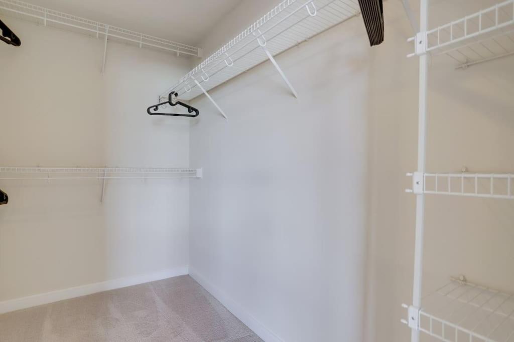Fantastic 2 Bedroom Condo At Pentagon City Arlington Exterior photo